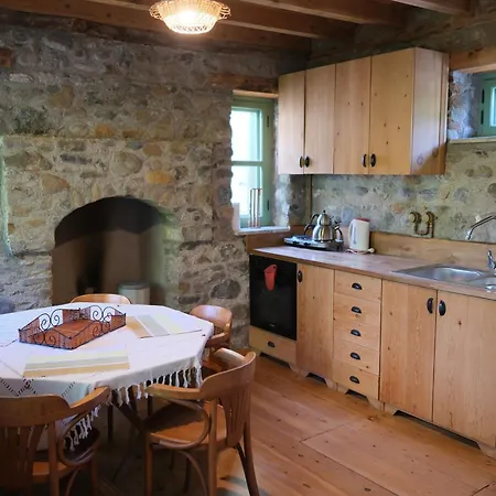 Апартаменты Menekse *